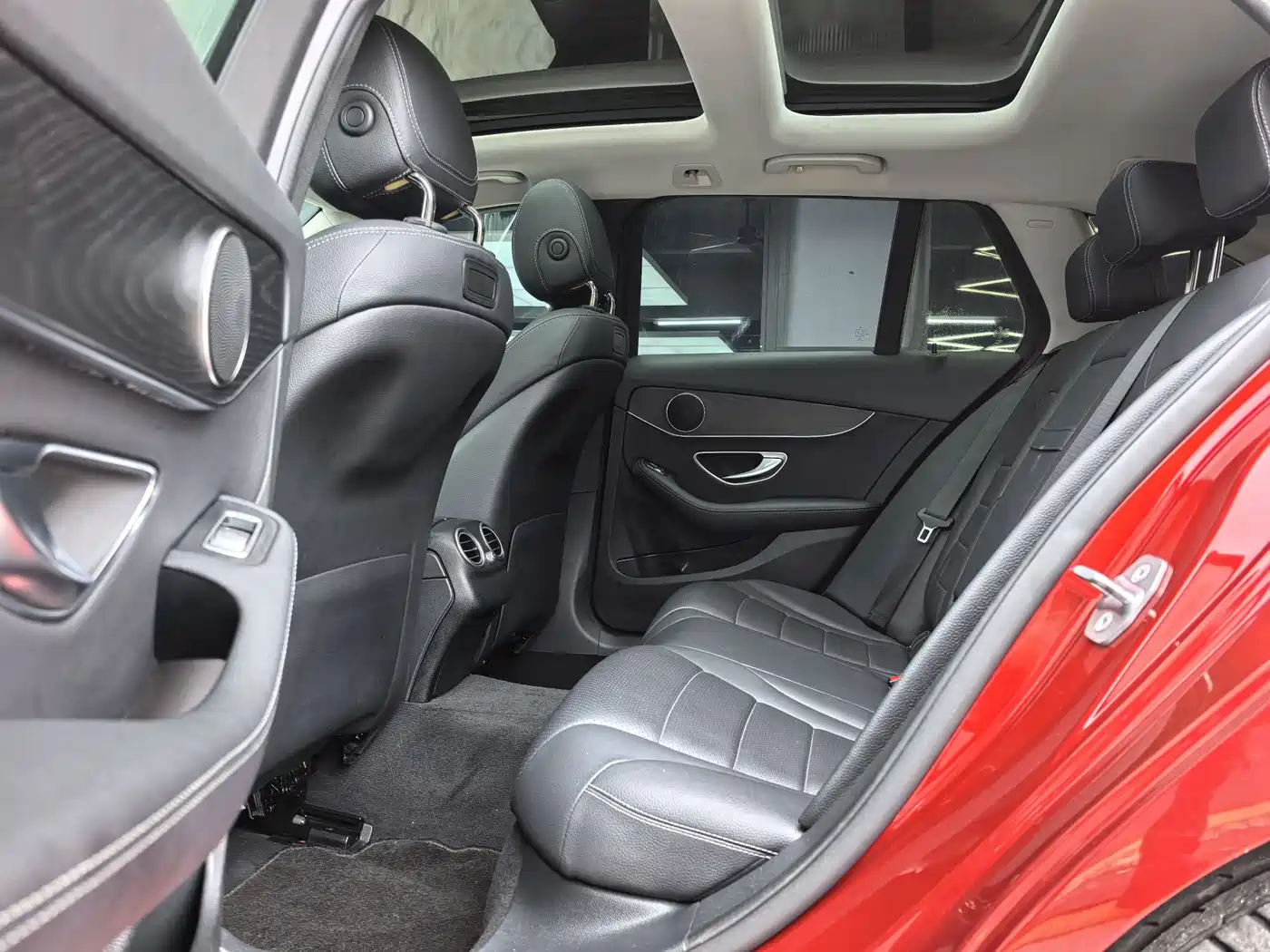 Mercedes-Benz C-Class (Import) 2018 C 200 Estate фото 12