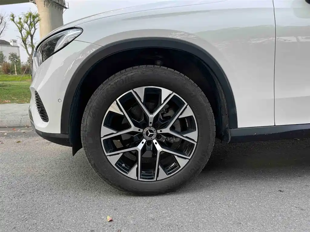 Mercedes-Benz GLC 2024 GLC 260 L 4MATIC Dynamic 5-seater фото 8
