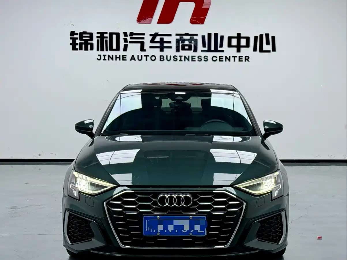 Audi A3 2022 A3L Limousine 35 TFSI Style Sport фото 2