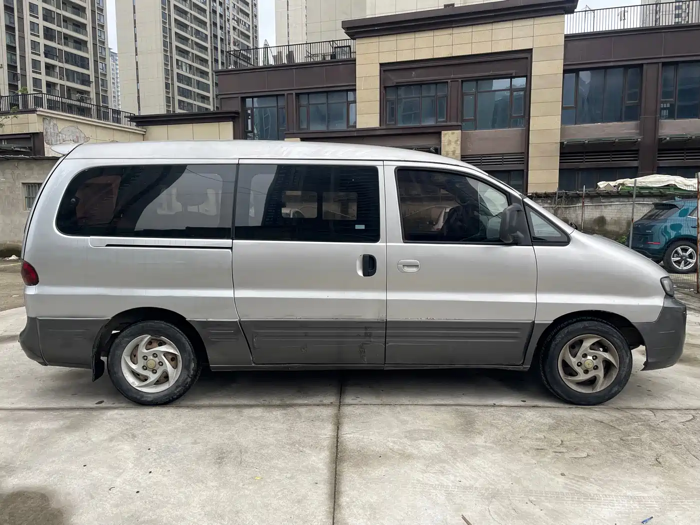 JAC Motors Refine 2013 2012 1.9T Xianghe Diesel Long Wheelbase Government Procurement Edition HFC4DB1-2C