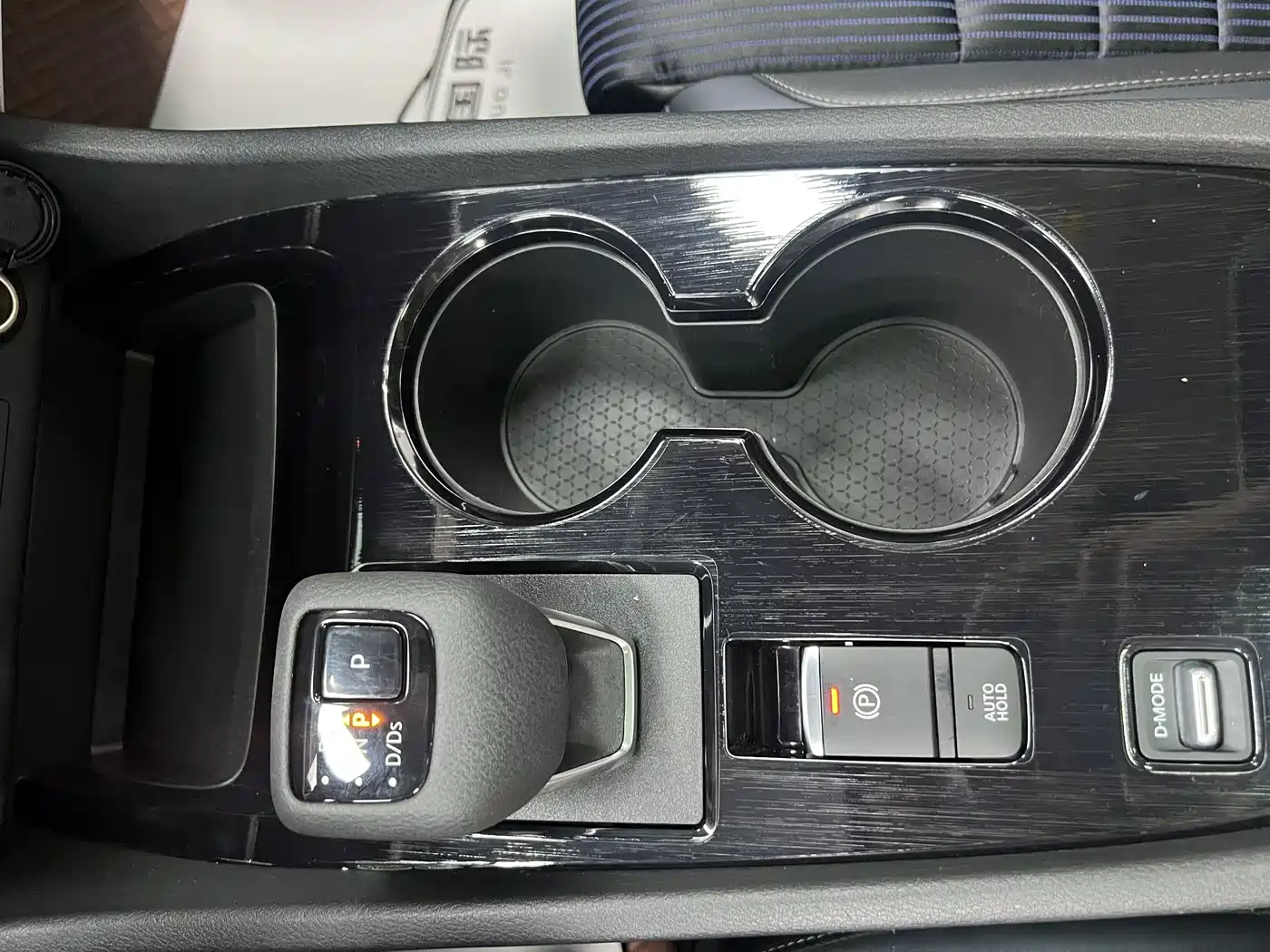 Фото 24 - Nissan Qashqai