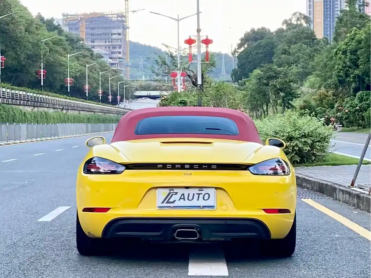 Porsche 718 2022 Boxster 2.0T фото 12