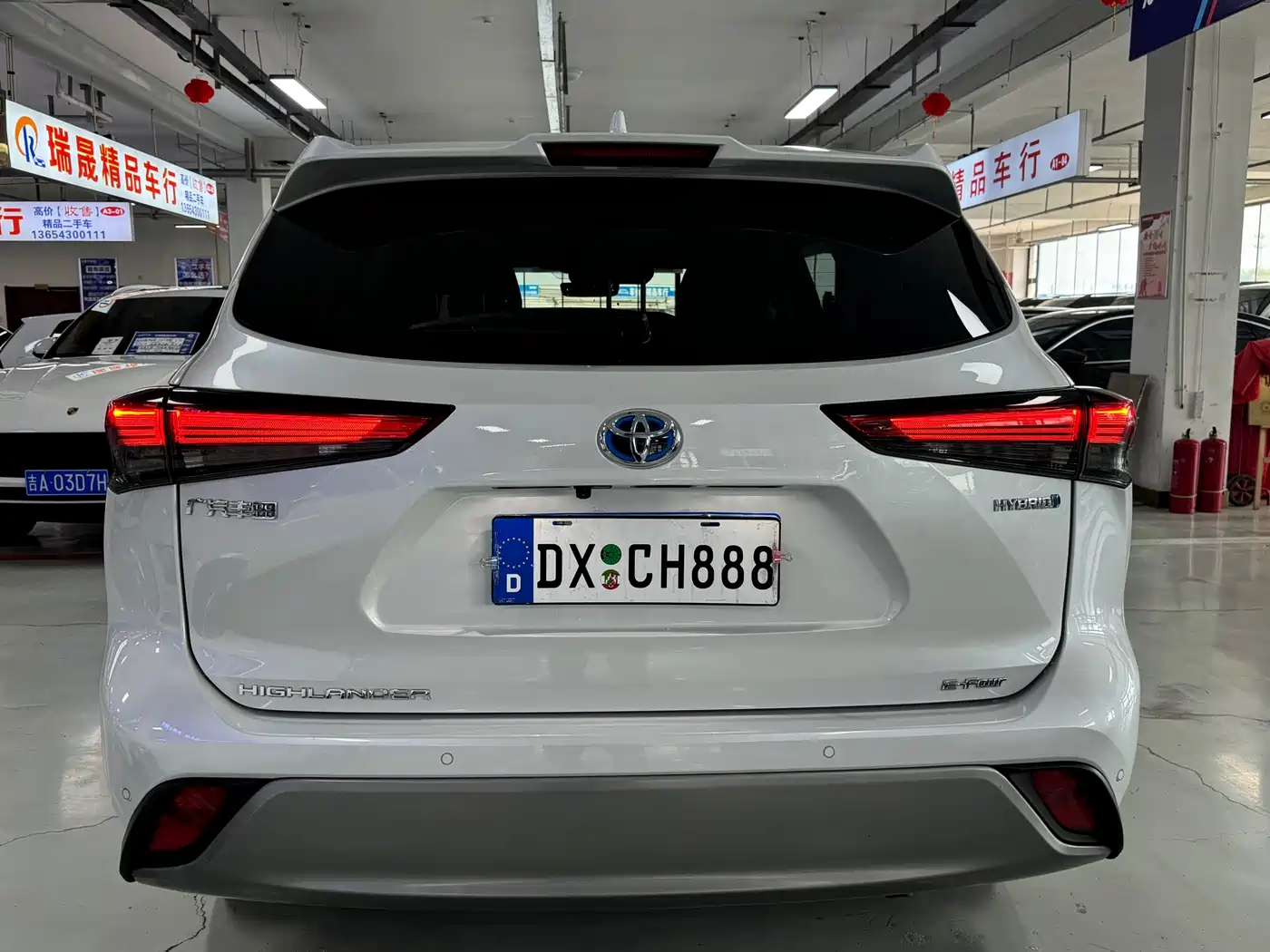 TOYOTA HIGHLANDER