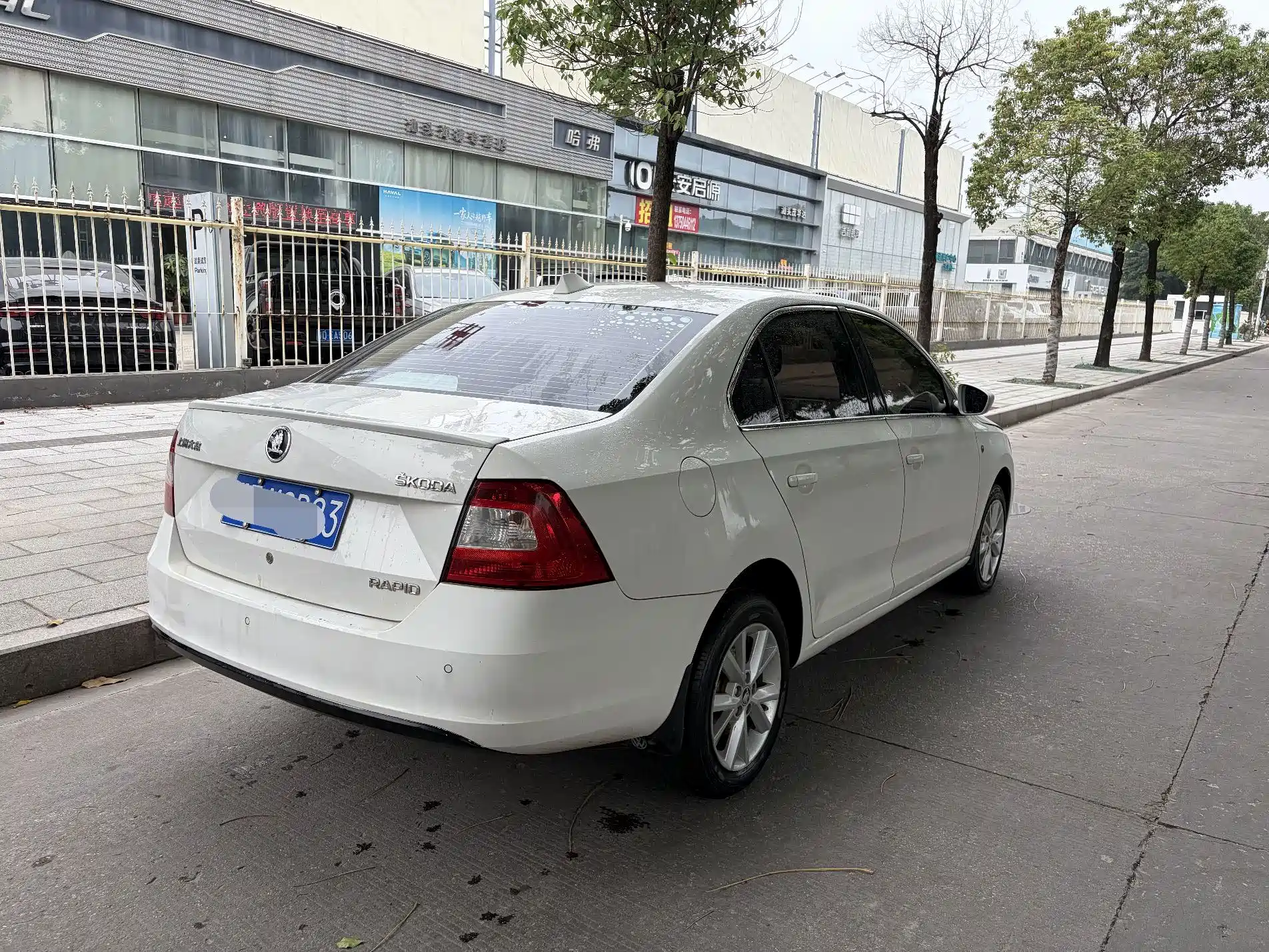 Photo 5 - Škoda Rapid