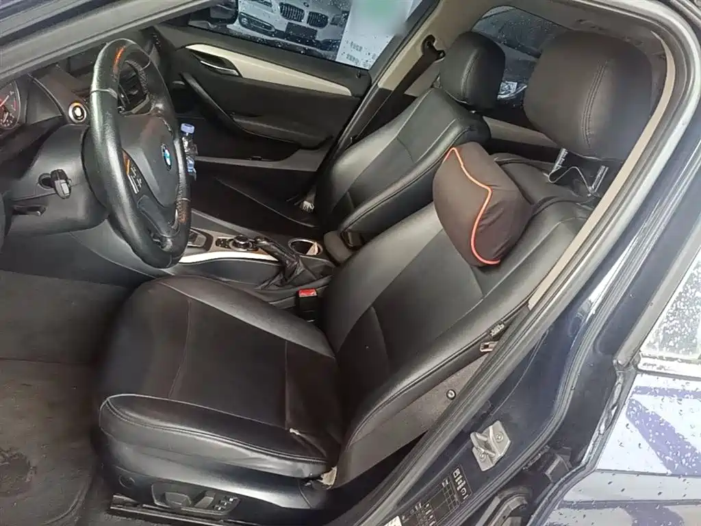 BMW X1 2014 sDrive18i Fashion Edition фото 15