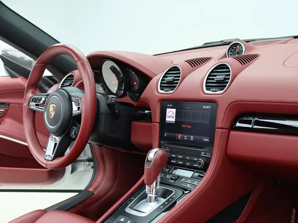 Photo 14 - Porsche 718