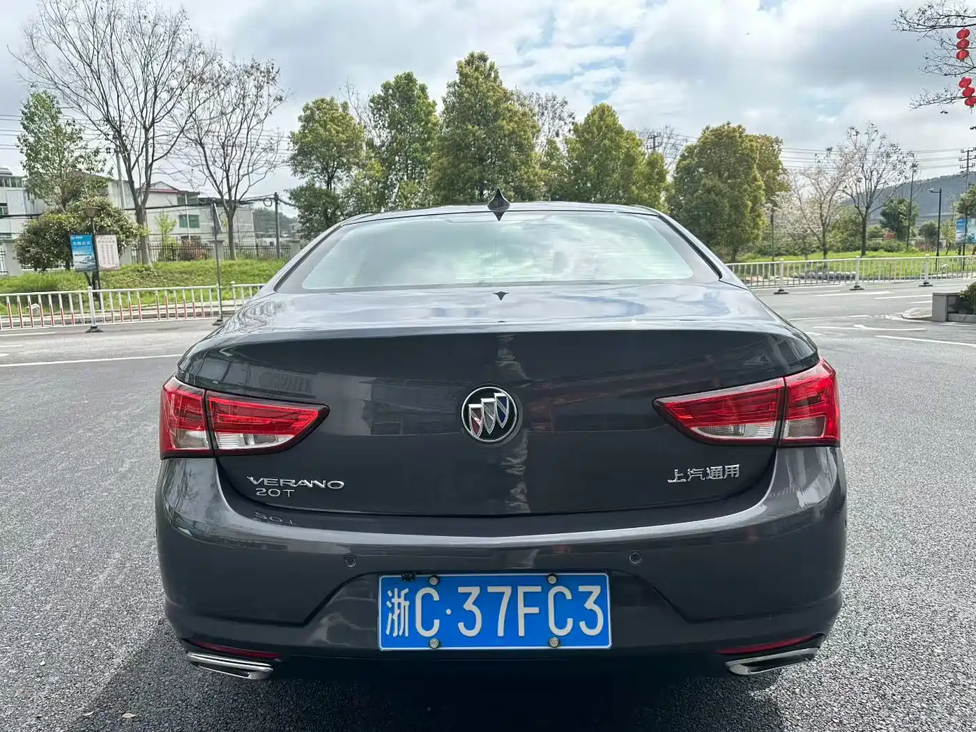 Buick Verano 2018 Sedan 20T Dual Clutch Leading фото 8