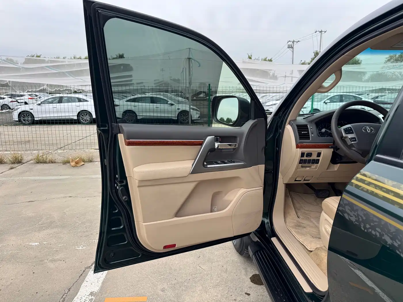 Toyota Land Cruiser 2012 4.0L Automatic VX фото 10