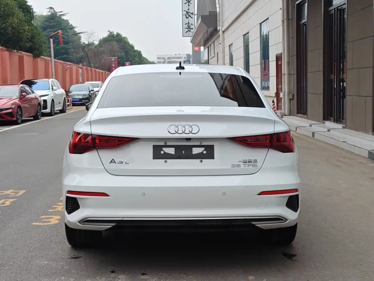 Фото 3 - Audi A3