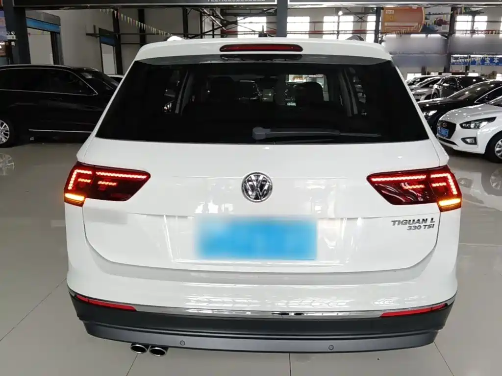 Фото 6 - Volkswagen Tiguan L