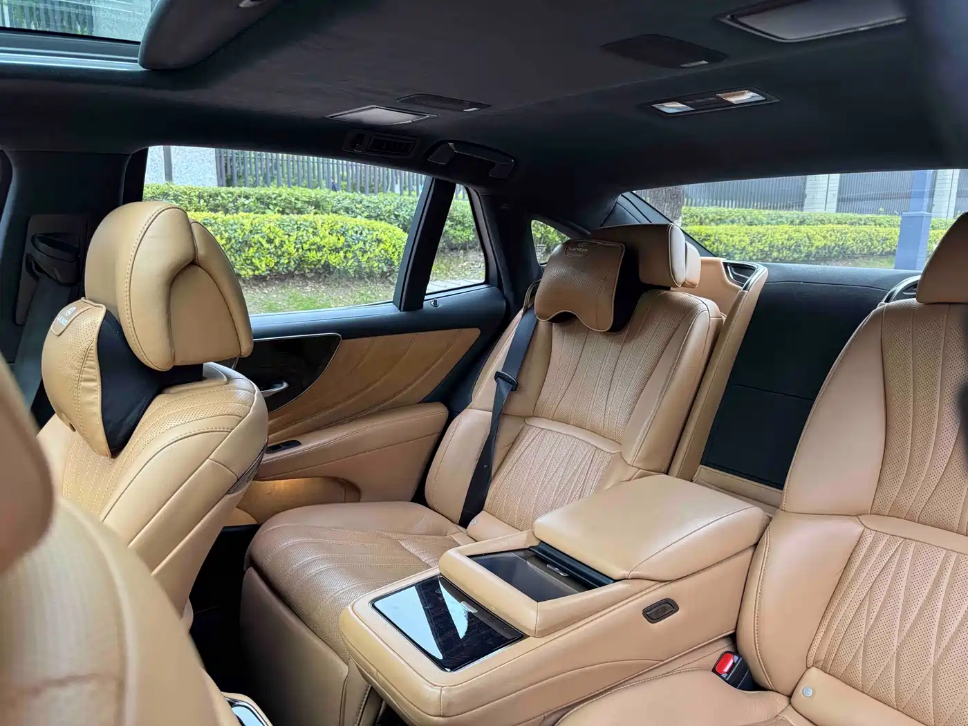 Lexus LS 2021 500h Luxury Edition фото 8