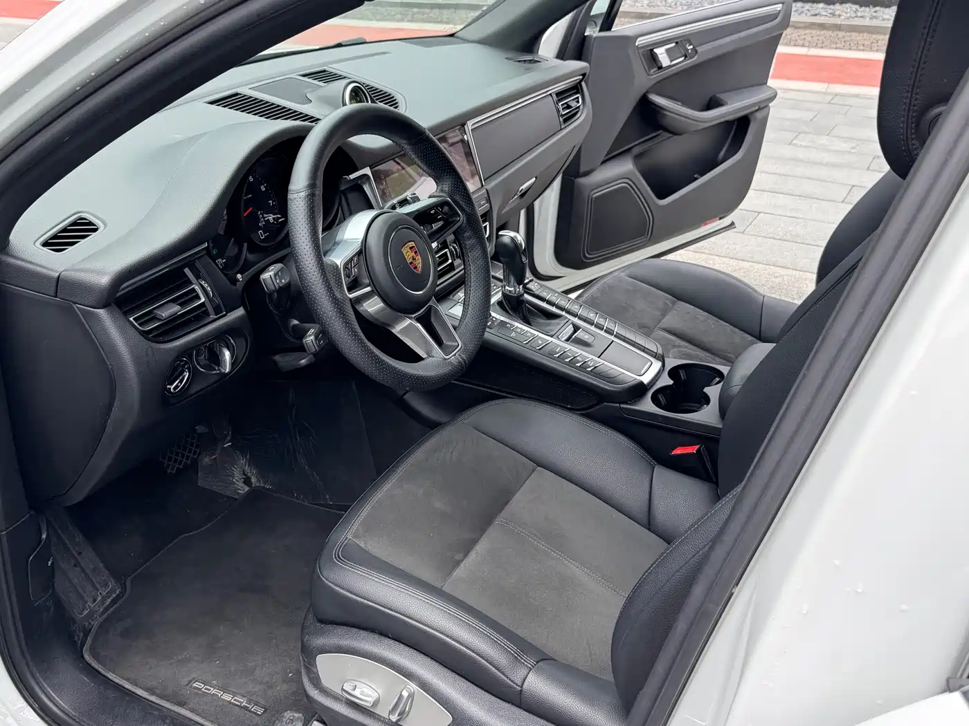 Porsche Macan 2021 Macan 2.0T фото 11