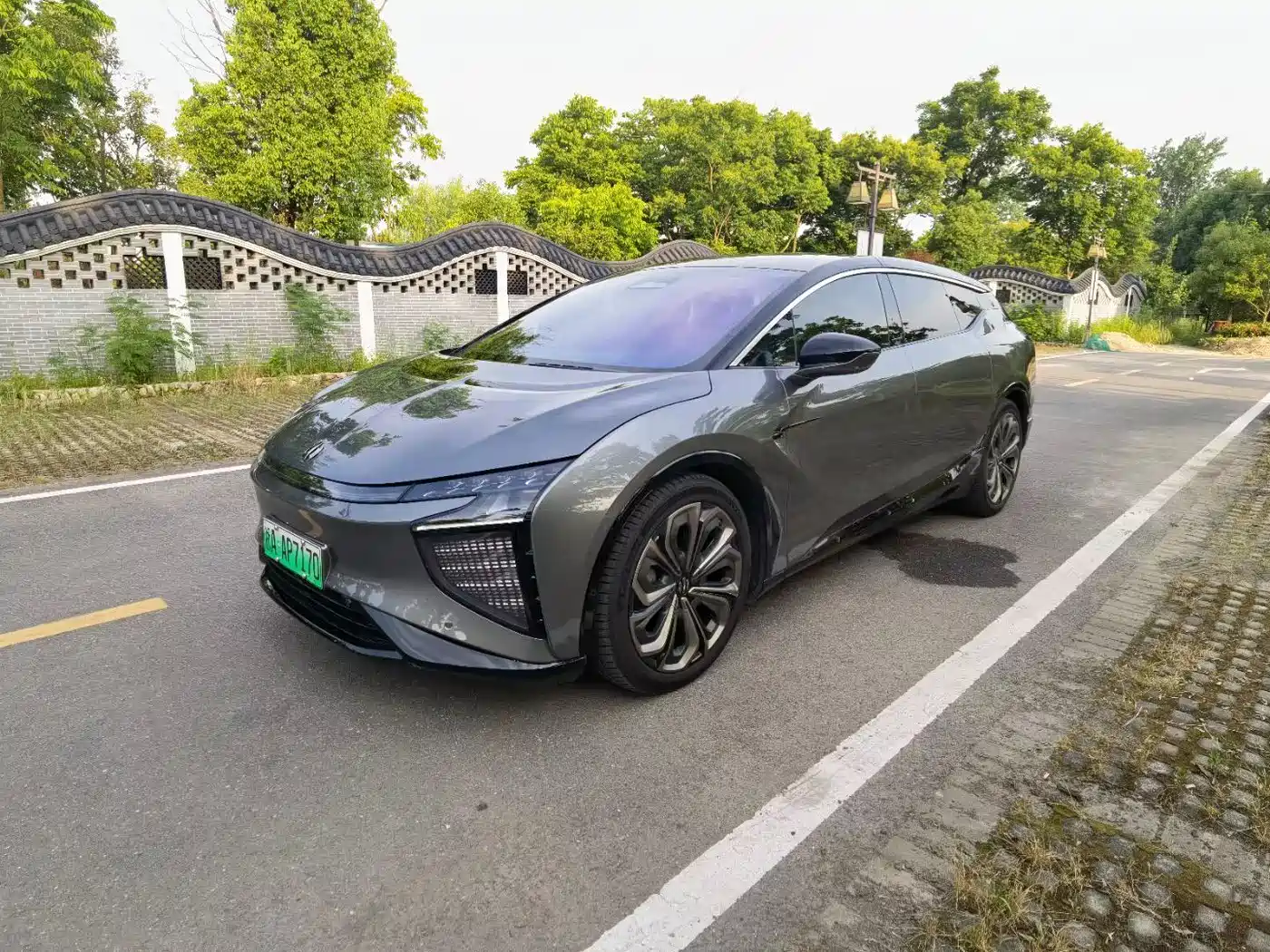 HiPhi X 2021 Flagship Edition 6-Seater