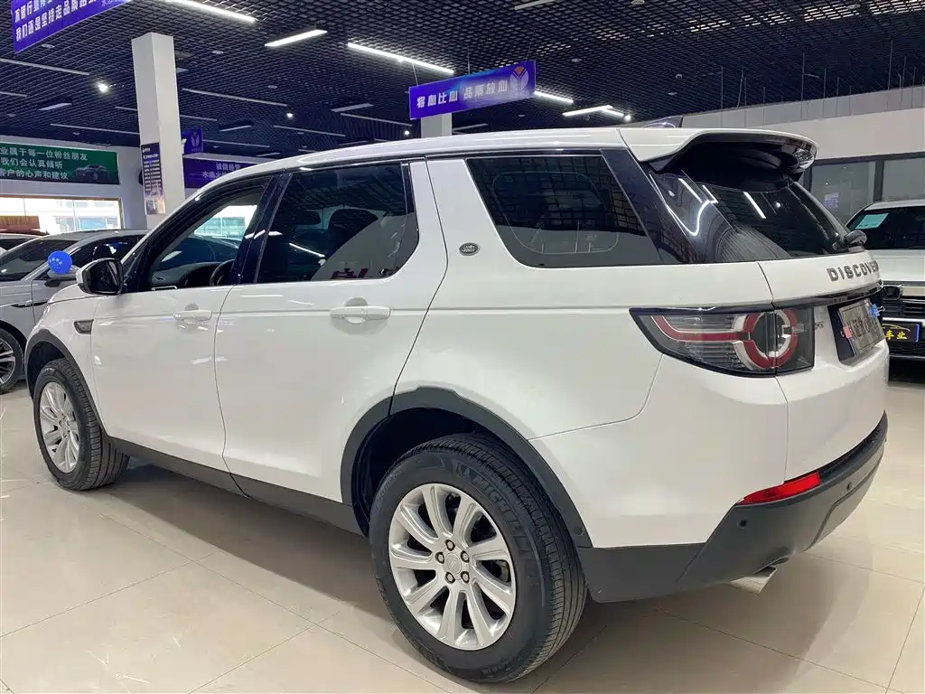 Land Rover Discovery Sport 2019 240PS SE Edition China VI фото 4
