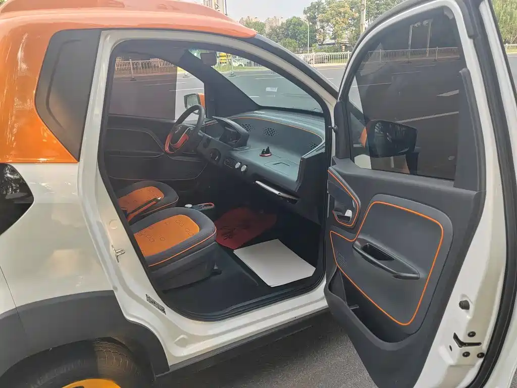 Baojun E100 2019 2019 250KM Smart Edition
