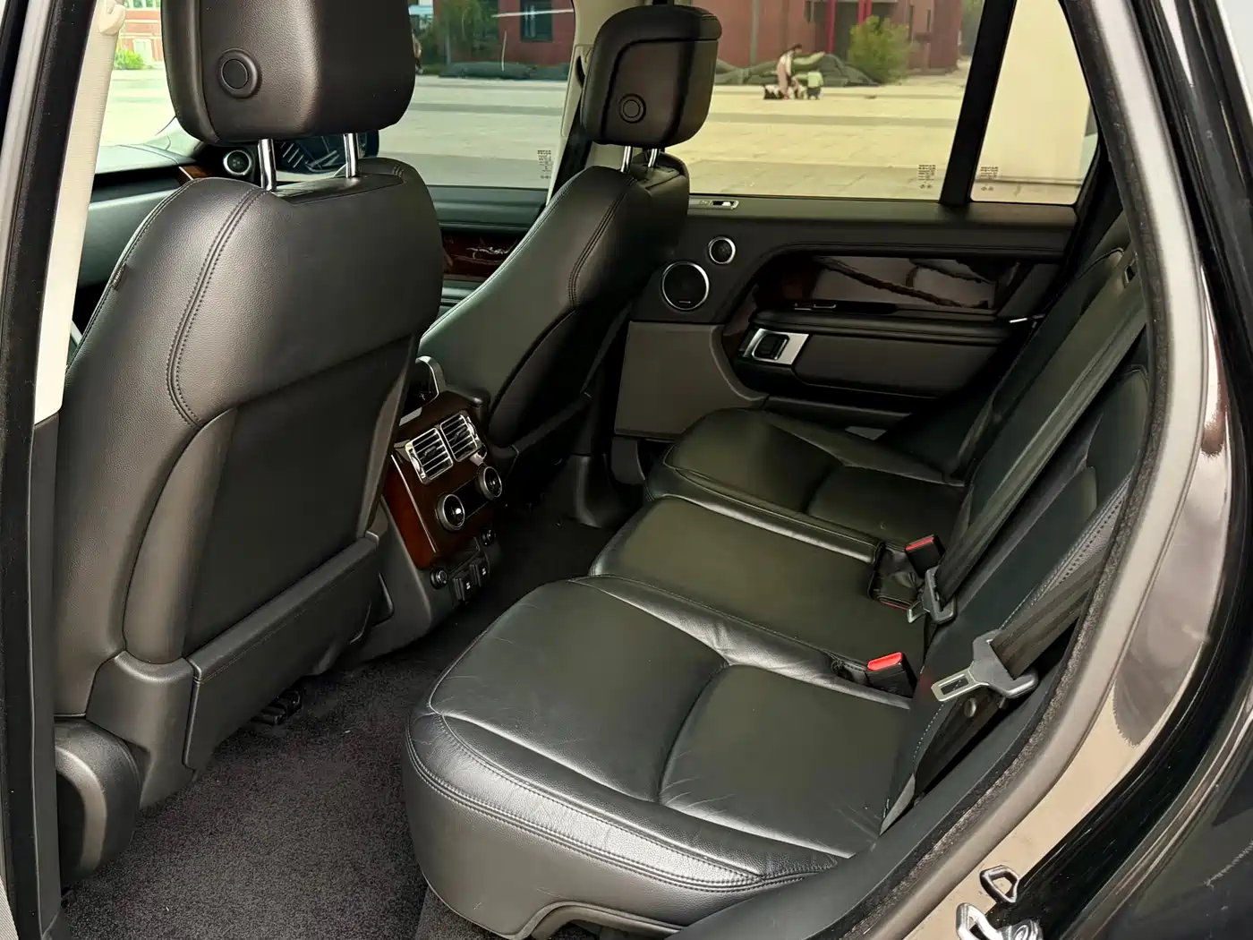 Land Rover Range Rover 2020 3.0 L6 Shengshi Edition фото 8