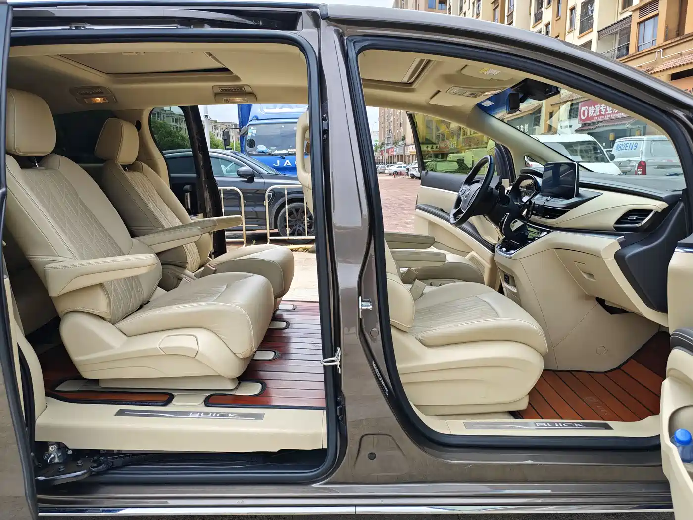 BUICK GL8