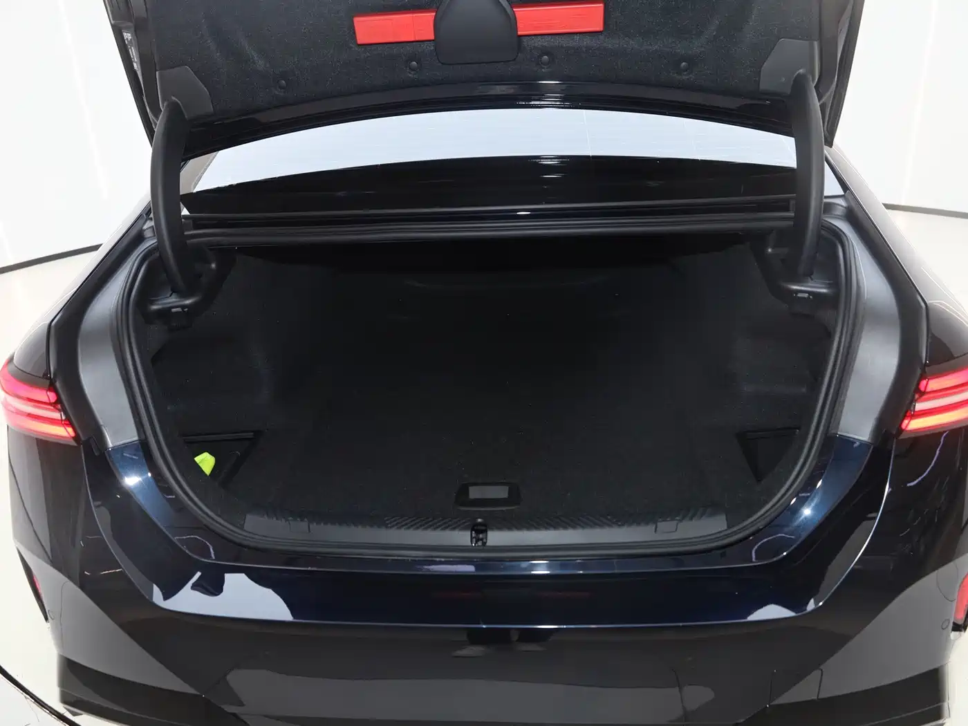 BMW i5 2025 2025 eDrive 35L M Sport Package