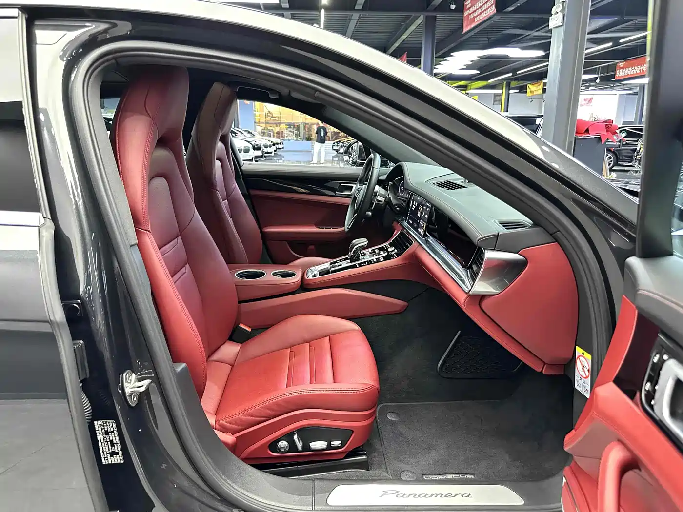 Porsche Panamera 2019 Panamera Executive Long Wheelbase 2.9T фото 9