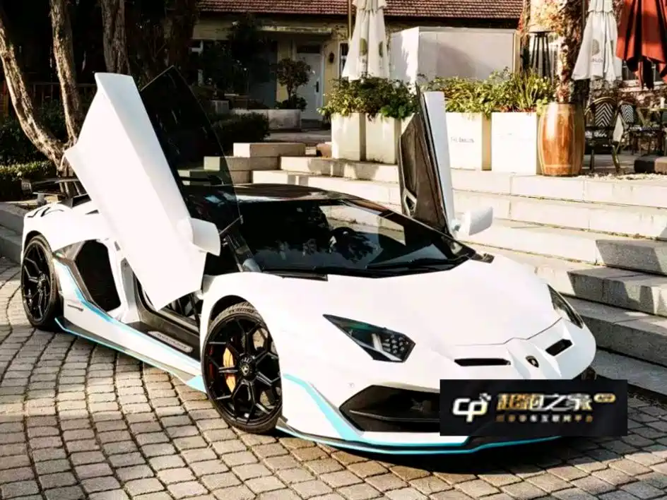 Lamborghini Aventador 2011 LP 700-4 фото 6