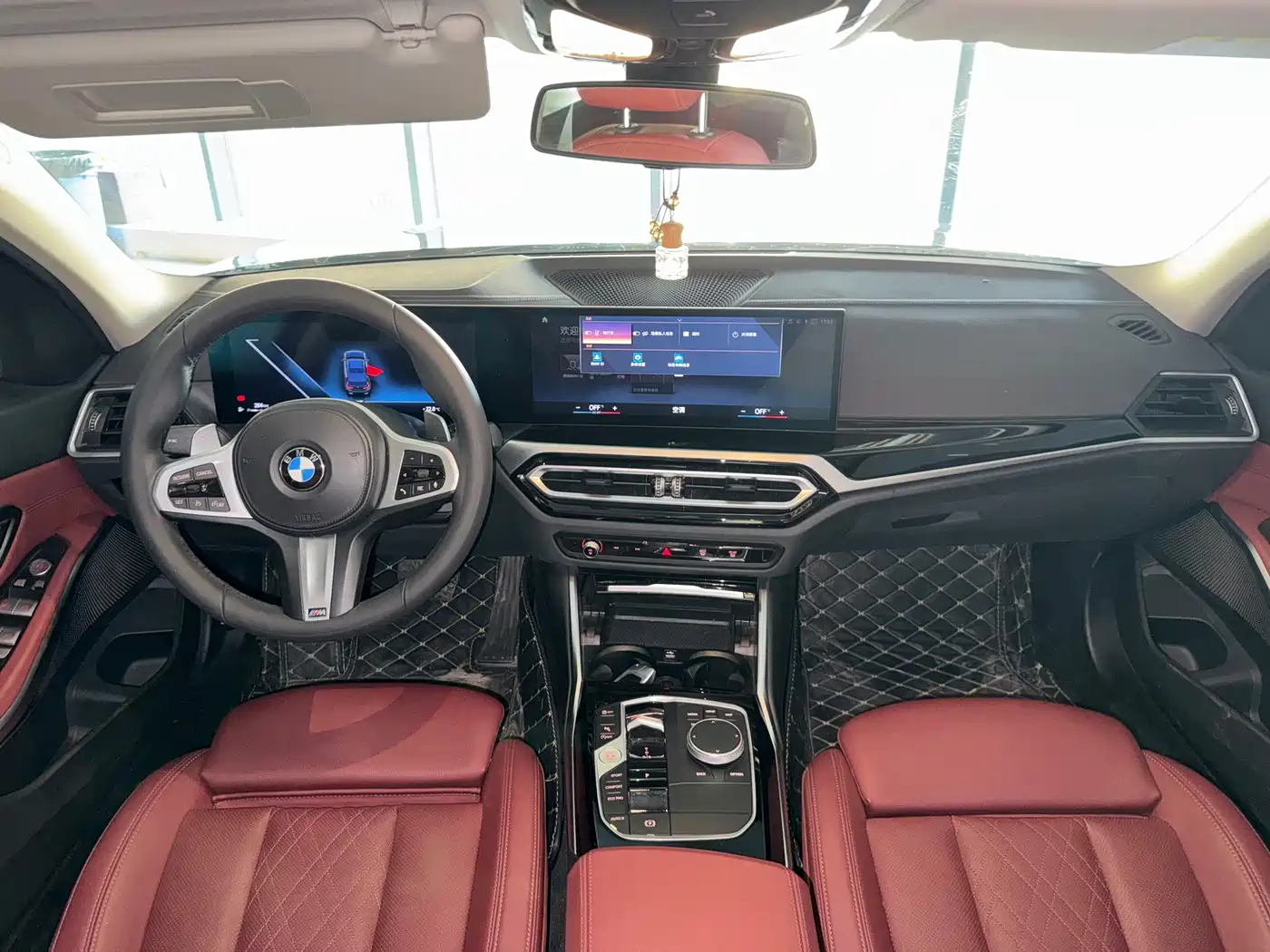 BMW 3 Series 2023 320Li M Sport Package фото 11