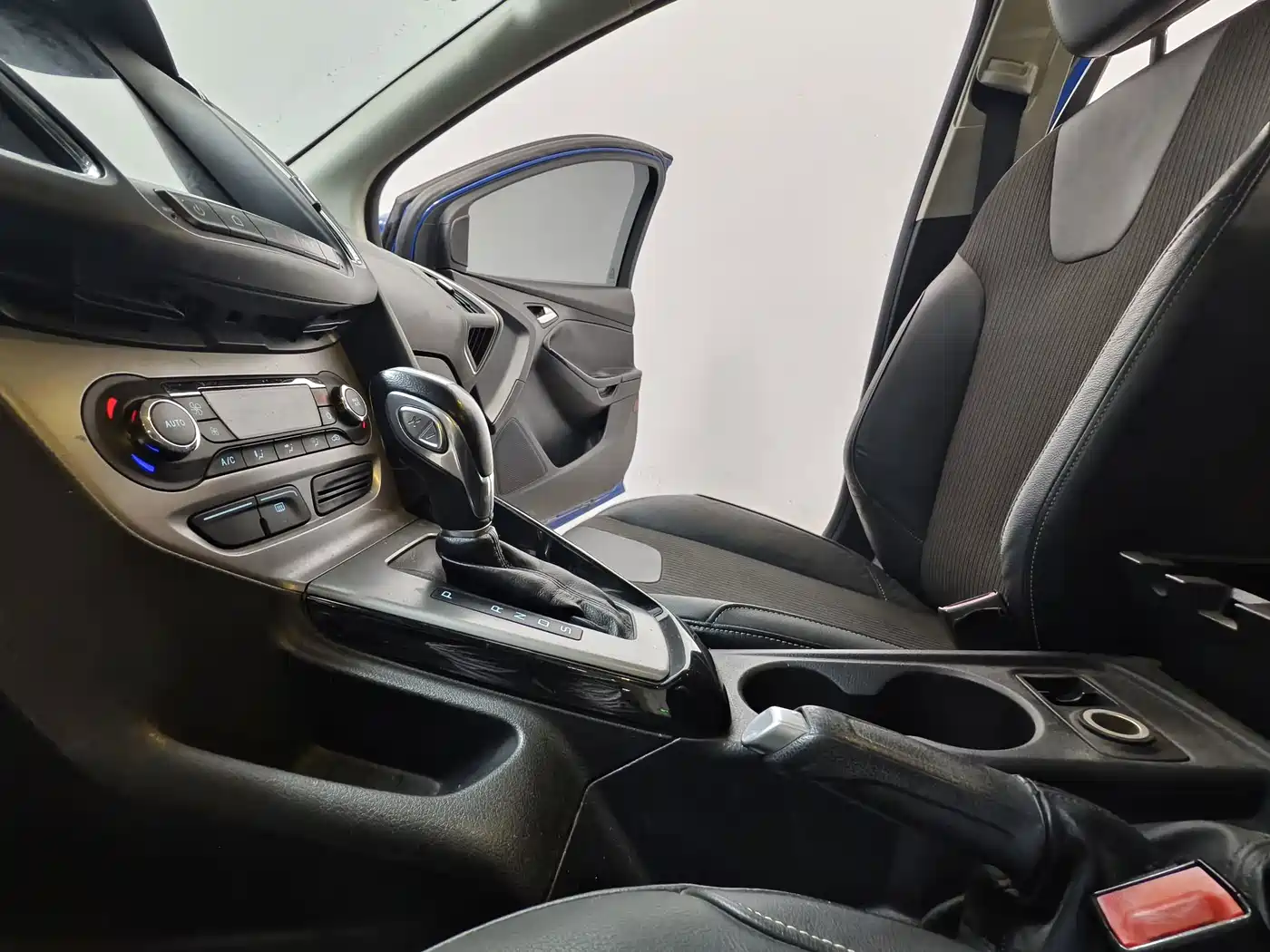 Ford Focus 2012 2012 Hatchback 1.6L Automatic Trend