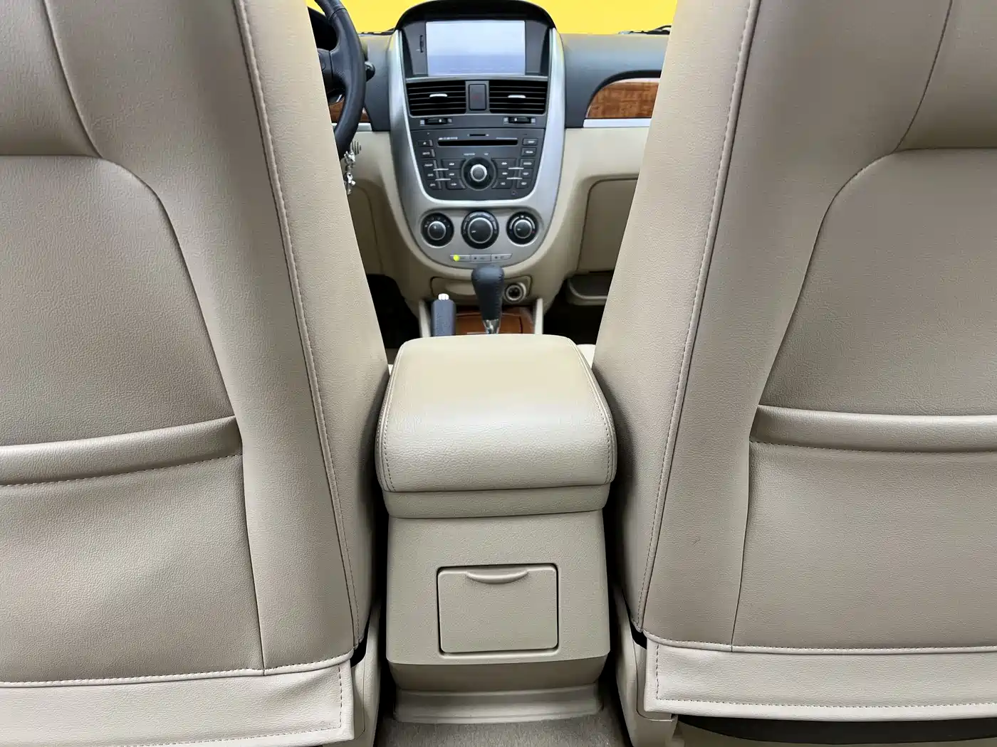 Buick Excelle 2011 1.6LX-AT фото 18