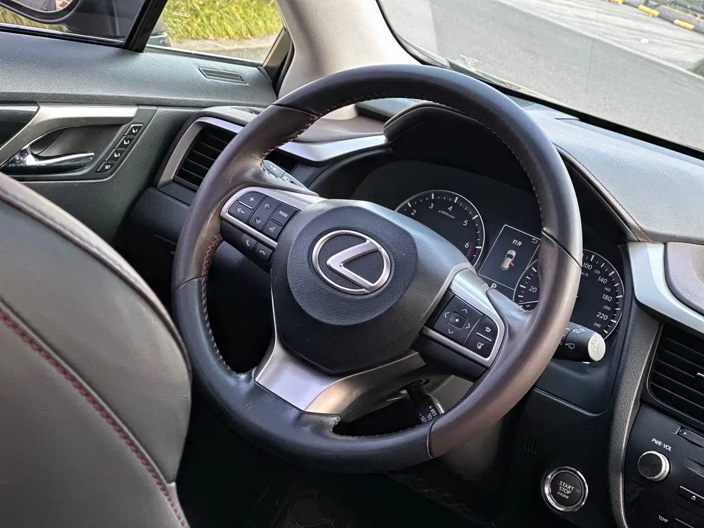Lexus RX 2016 300 4WD Elegance Edition (China V) фото 14
