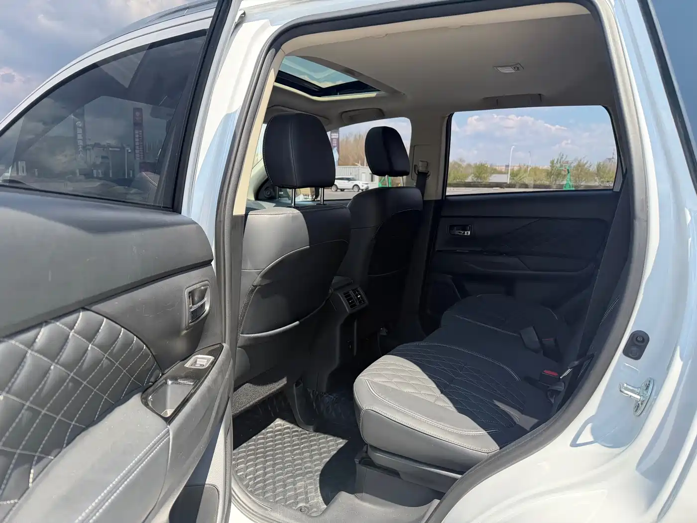 Mitsubishi Outlander 2021 2.0L FWD Comfort Edition 5-seater фото 15