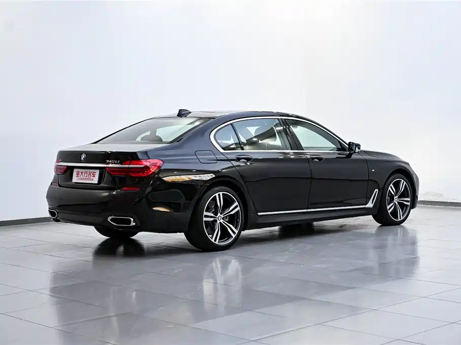 BMW 7 Series 2018 740Li xDrive Premium Type M Sport Package фото 6
