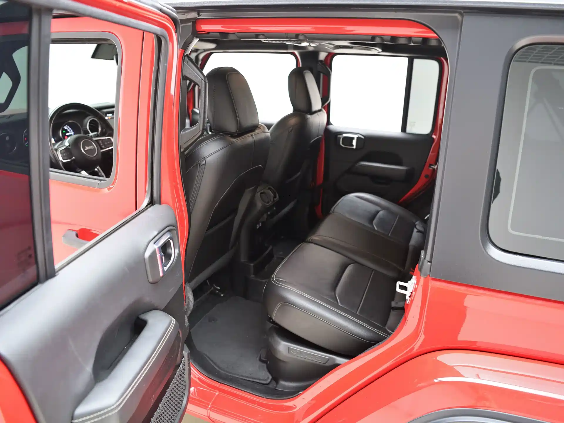 Photo 12 - Jeep Wrangler 4xe