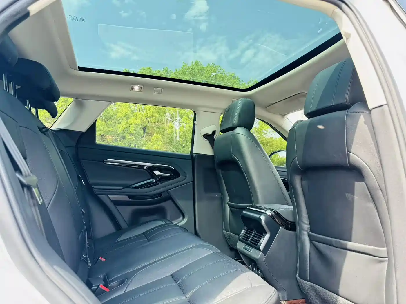 Land Rover Range Rover Evoque 2020 249PS R-DYNAMIC SE Sport Tech Edition фото 14