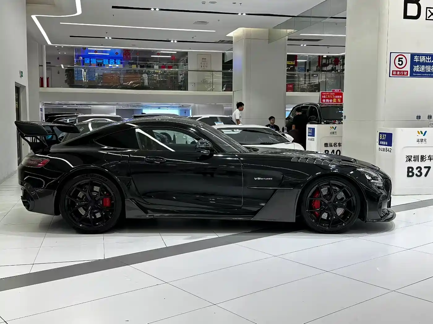 MERCEDES-BENZ AMG GT