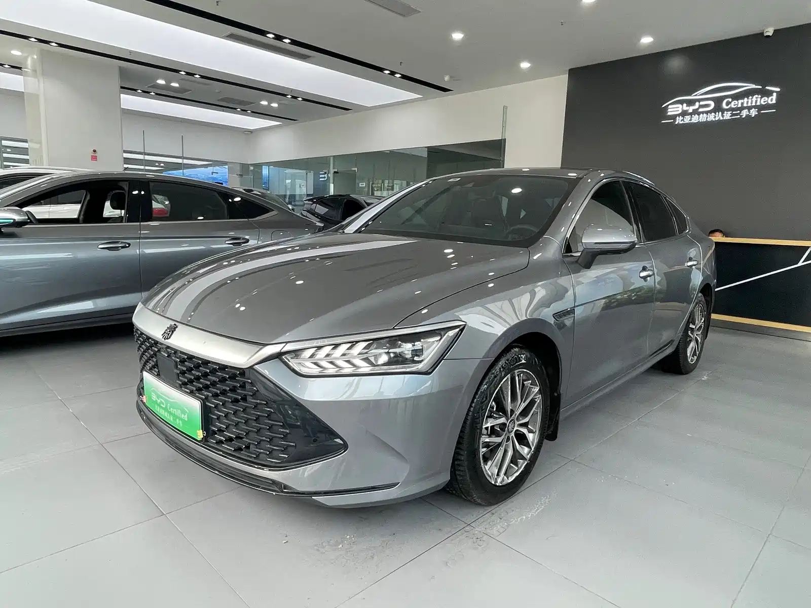Фото 1 - BYD Qin PLUS