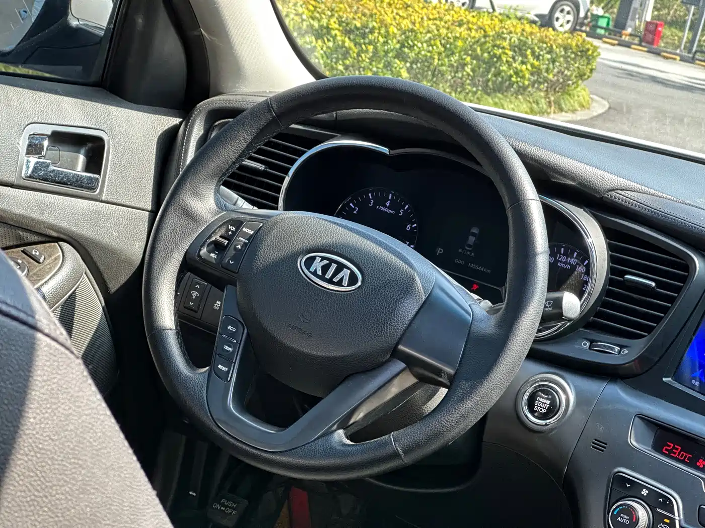 Kia K5 2012 2.0L Automatic DLX Special Edition фото 13