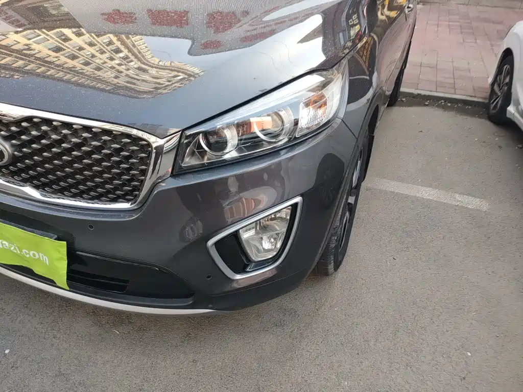 Photo 18 - Kia Sorento