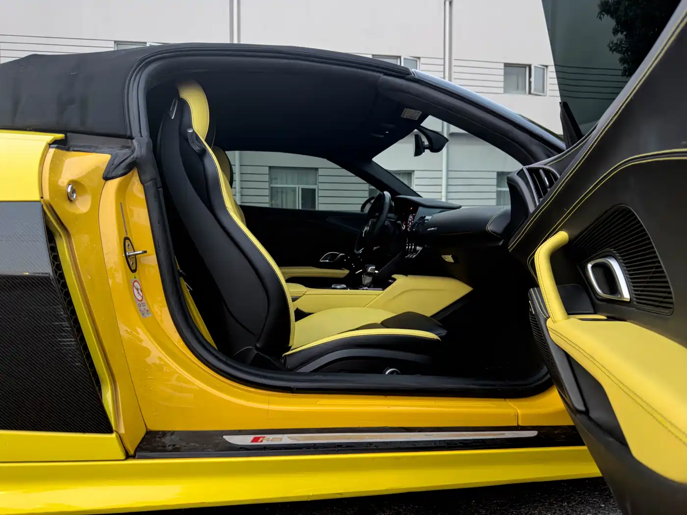 Audi R8 2017 V10 Spyder фото 25