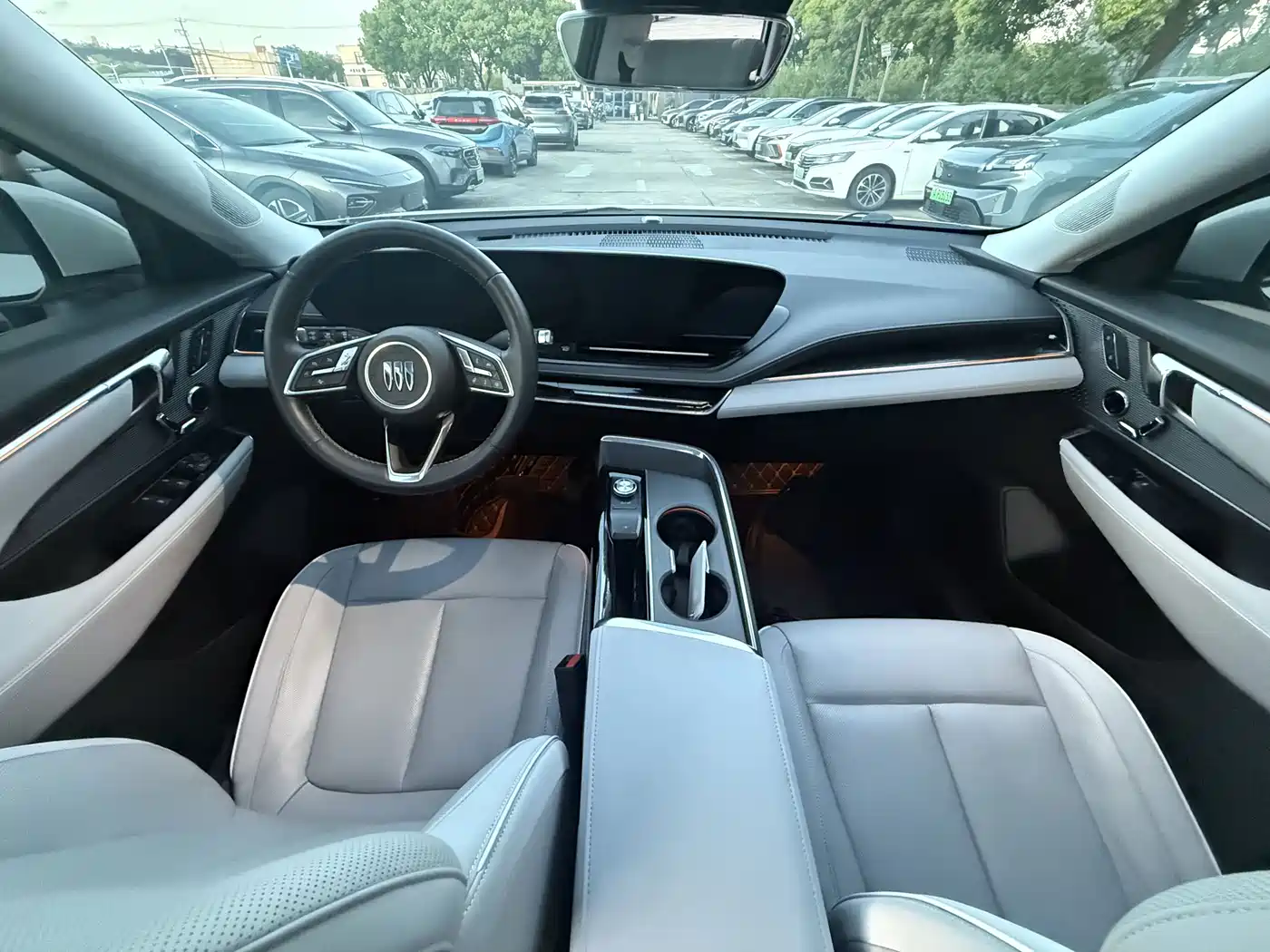 Buick E5 2023 2023 Premium Standard Range Edition