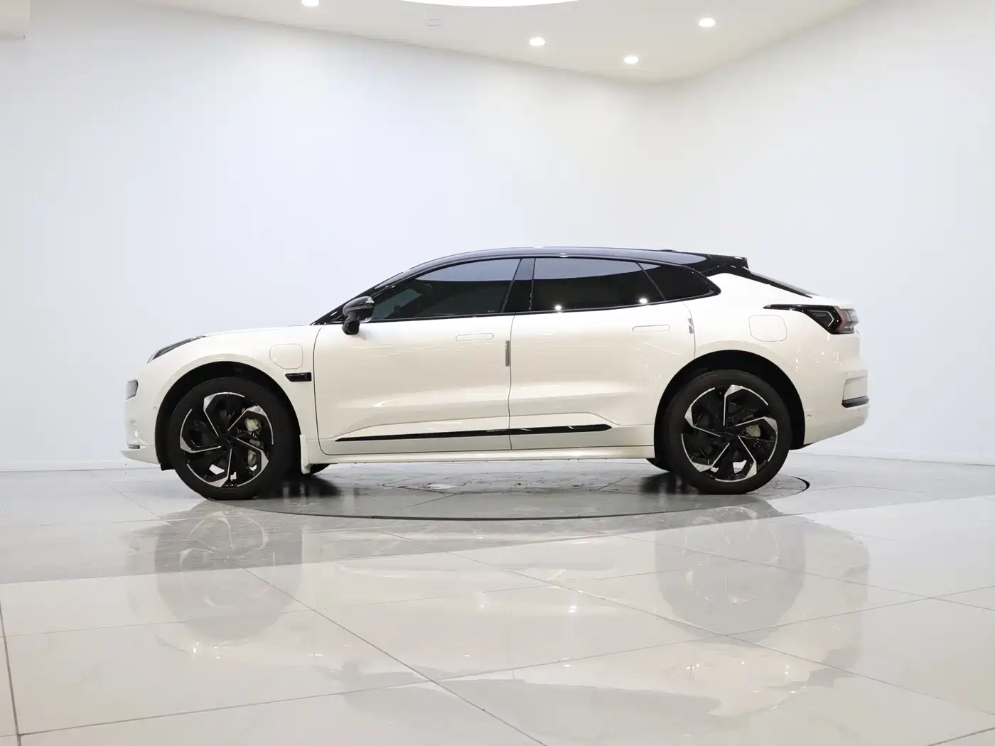 ZEEKR EXTREME KRYPTON 001