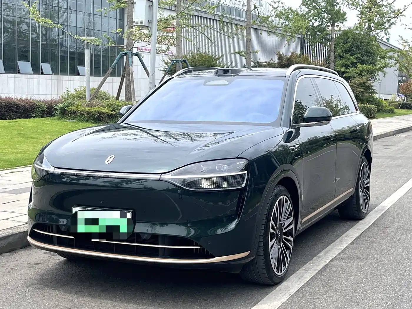 AITO Wenjie AITO M9 2024 Range Extender Max Edition 42kWh 6-seater