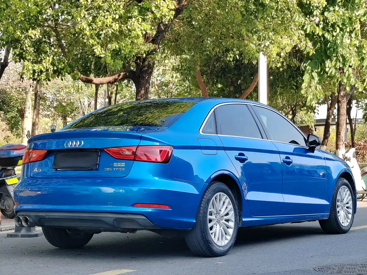 Audi A3 2016 Limousine 35 TFSI Leadership фото 11