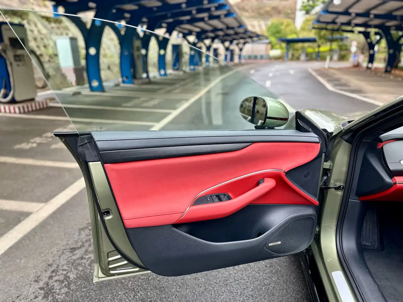 XIAOMI CAR XIAOMI SU7