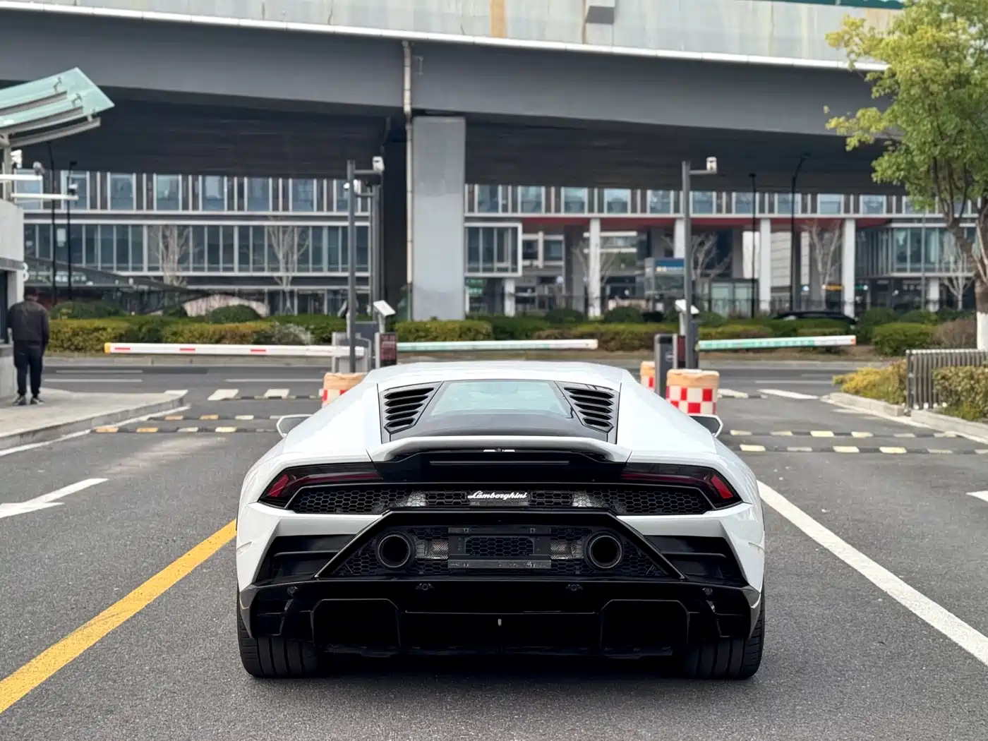 LAMBORGHINI HURACÁN