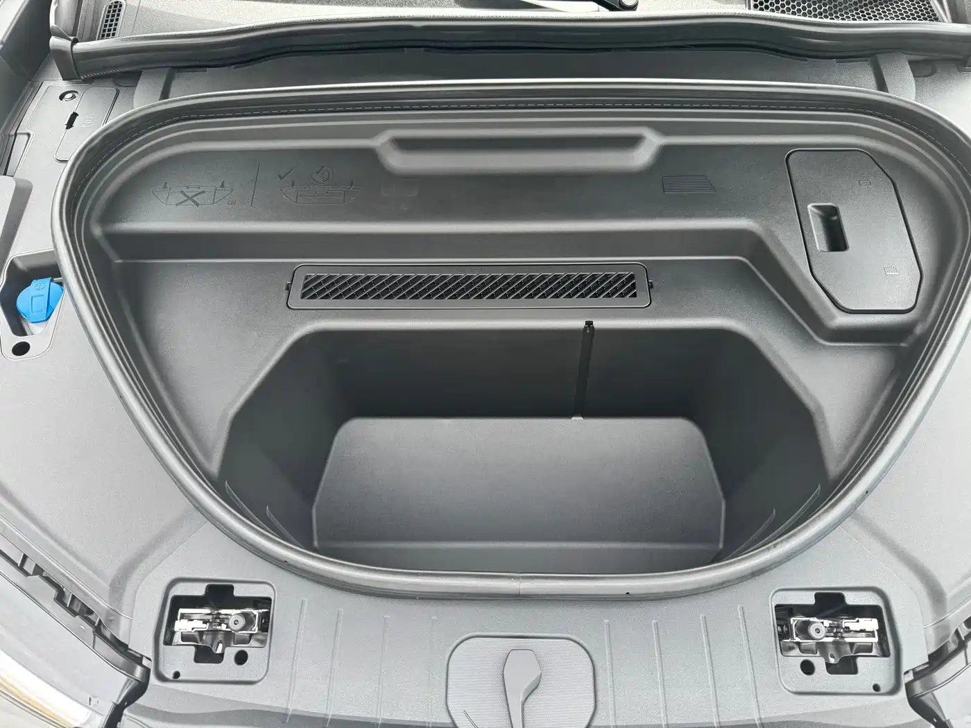 Audi Q6L e-tron 2025 2025 Model Pioneer Edition
