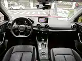 Photo 18 - Audi Q2L