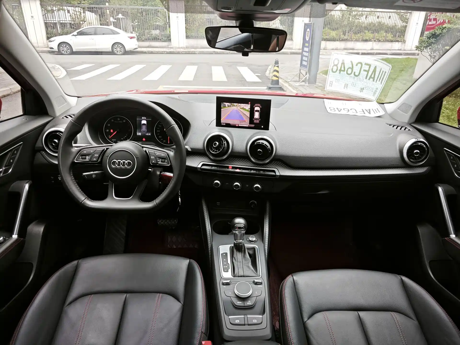 Photo 18 - Audi Q2L
