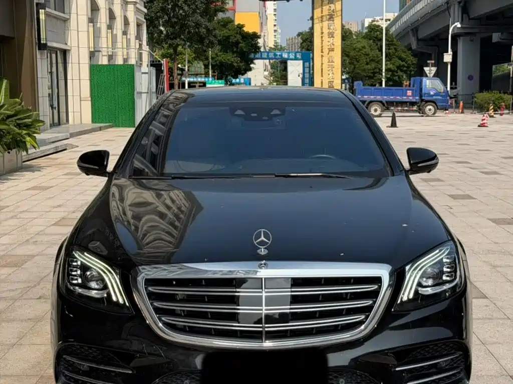 Фото 3 - Mercedes-Benz S-Class