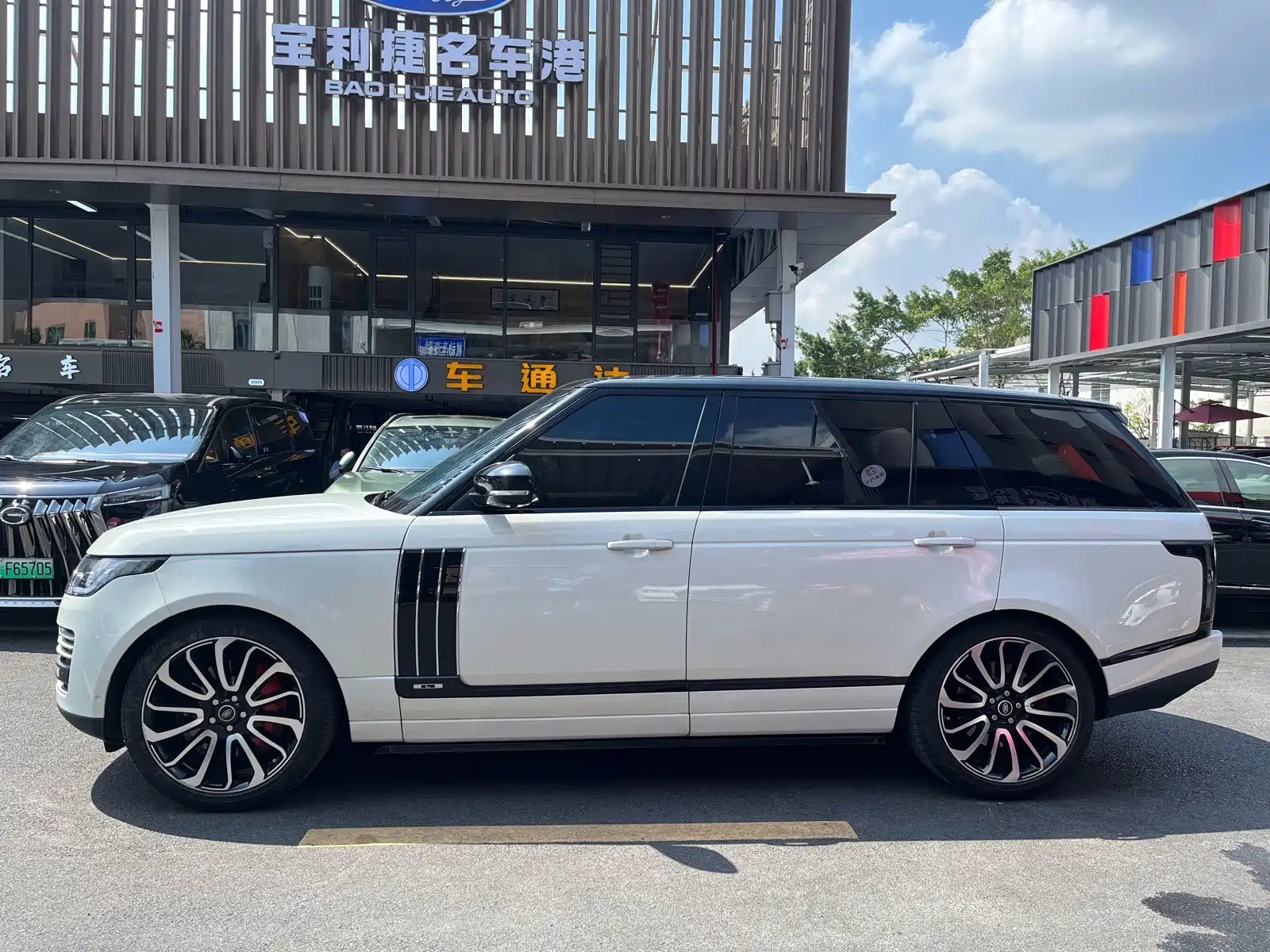 Фото 3 - Land Rover Range Rover