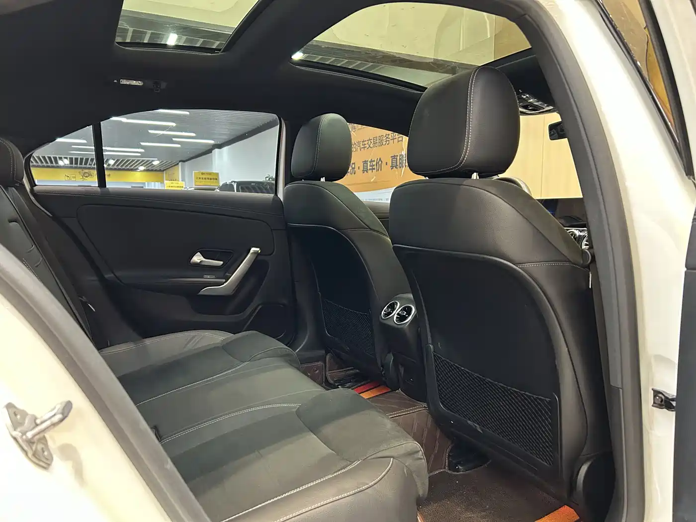 Mercedes-Benz A-Class 2020 A 200 L Sport Sedan фото 11