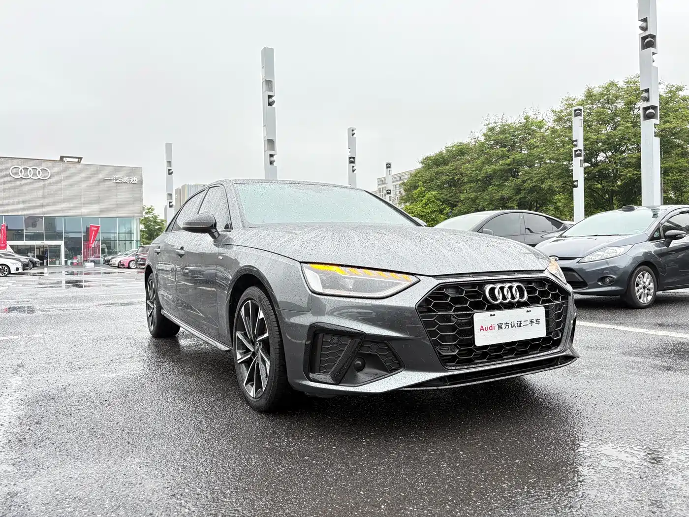Audi A4L 2023 40 TFSI Luxury Sport фото 3